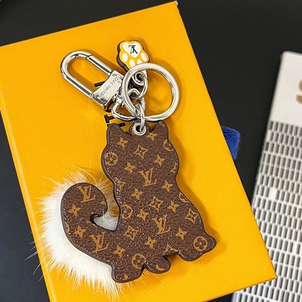 ヴィトン 犬 キーホルダー 偽物／LV シバ 柴犬 キーホルダー コピーチャーム M01199